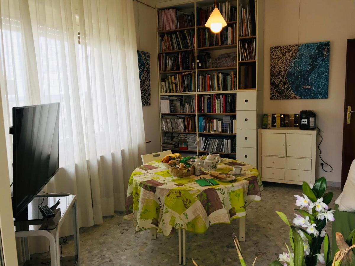 Il Ramo D'Oro Bed and Breakfast Napels Buitenkant foto
